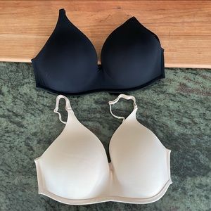 2 Soma New Vanishing 360 Bras.   Only worn once.  36C.